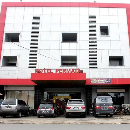 Hotel Permata Макасар Екстериор снимка