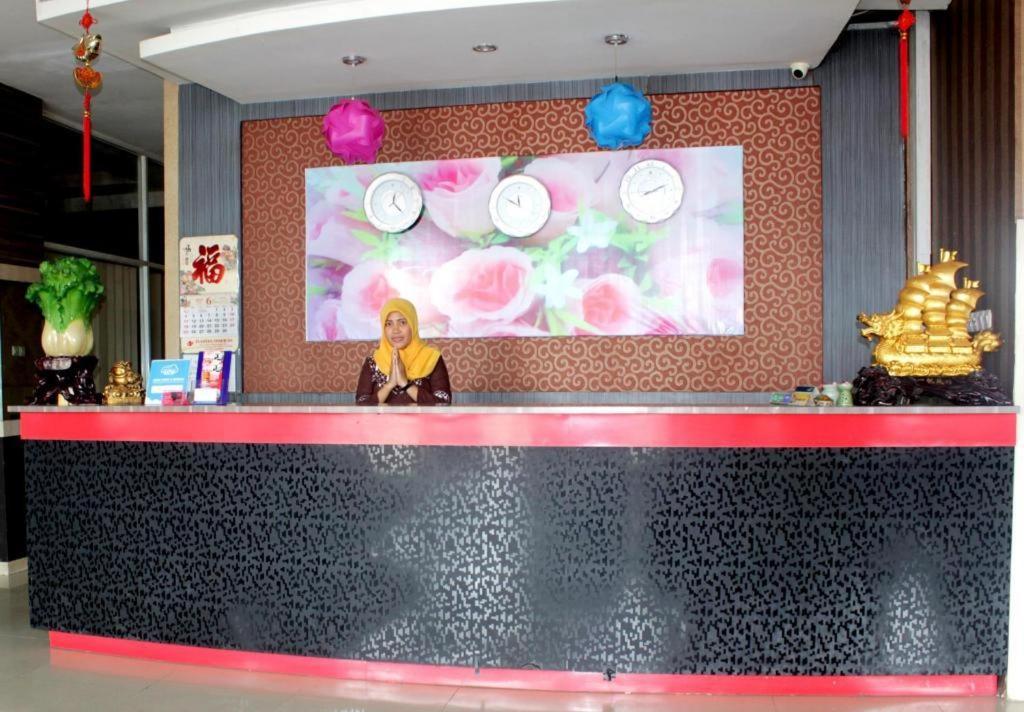 Hotel Permata Макасар Екстериор снимка